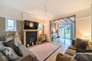 Lounge- click for photo gallery